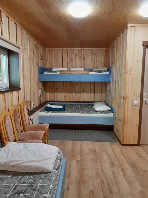 bunk bed