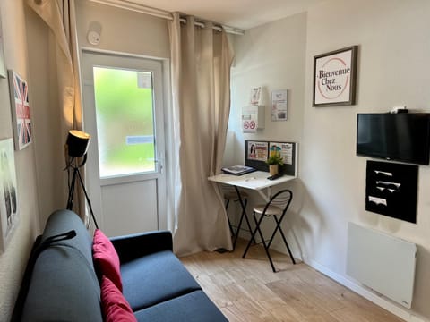 STUDIO Av MARX DORMOY CLERMONT CENTRE B Apartment in Clermont-Ferrand