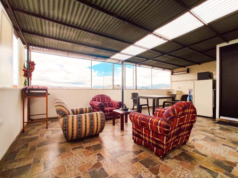 Balcony/Terrace, Living room, Seating area, Dining area, laundry