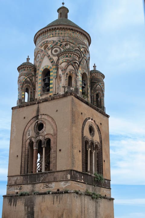 Day, Landmark view
