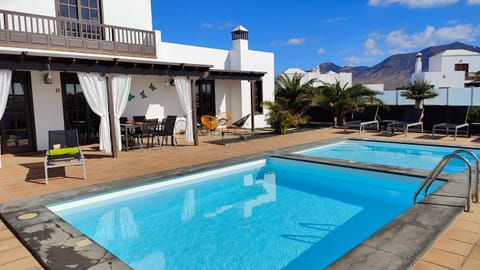 Balcony/Terrace, Swimming pool