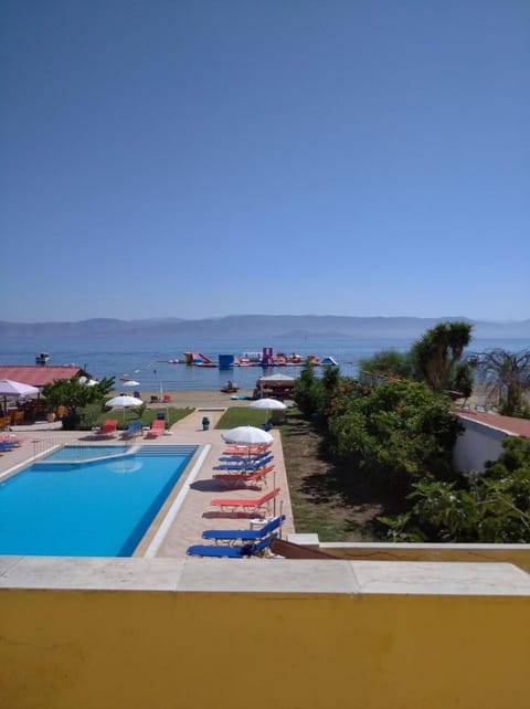 Pool view, Sea view
