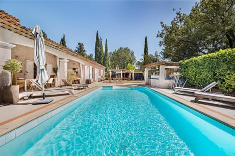 Garden view, Pool view, Swimming pool, sunbed