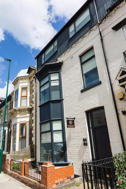 Coastline Villas - Heart of Redcar 1 & 2 Bed New Apartments, ideal for contractors and holidayers Apartment in England