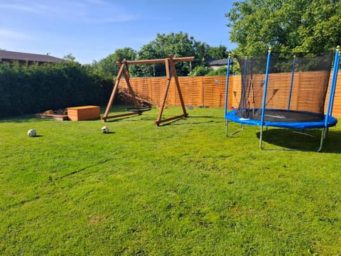 Drewniane domki - Zamek Krzyżacki House in Pomeranian Voivodeship