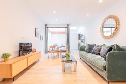 Fully equipped duplex with exterior and parking ! Apartment in Lille