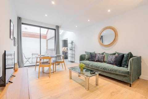 Fully equipped duplex with exterior and parking ! Apartment in Lille