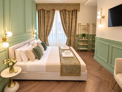 Bed, Photo of the whole room, Bedroom, locker