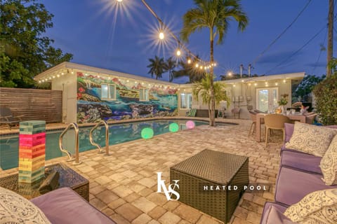 CasaDelMar- Outdoor Oasis Heated Pool 5 Min 2 Beach House in Fort Lauderdale