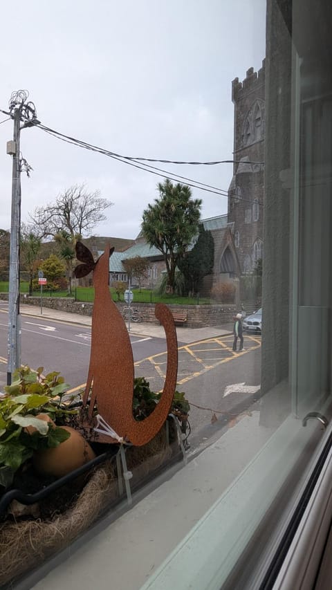 1780 Green Street Apartment in Dingle