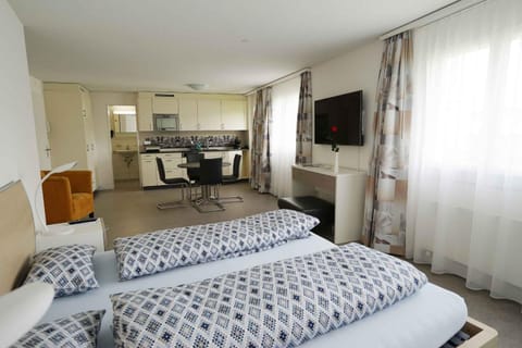 Living room, Photo of the whole room