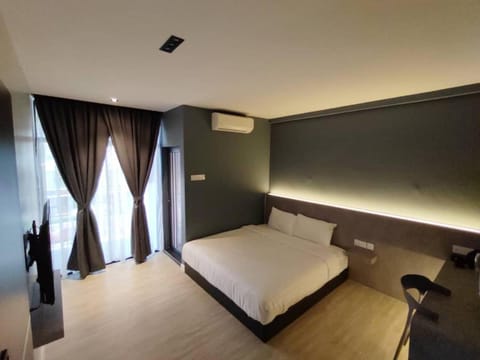 Bed, TV and multimedia, Photo of the whole room, Bedroom, air conditioner