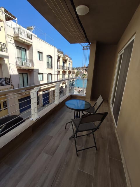 Balcony/Terrace, Sea view, Sea view, Street view