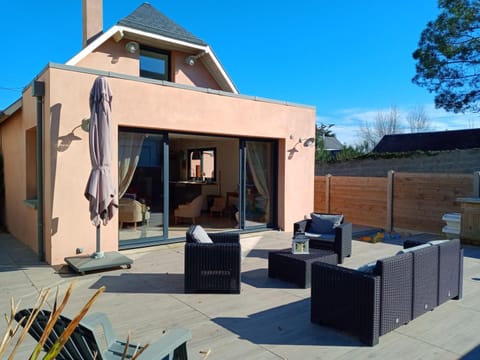 GITE LE SERPOLET BORD DE MER House in Brittany