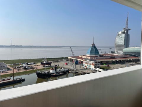 Balcony/Terrace, River view