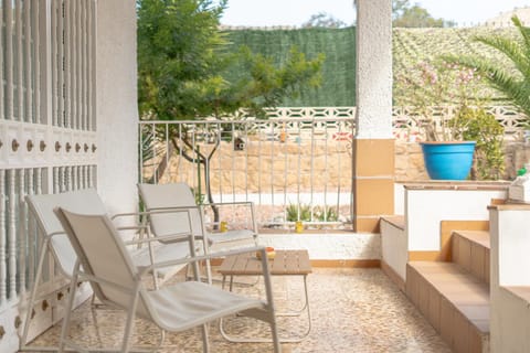 Villa Mis 5 Amores con piscina Villa in Benidorm