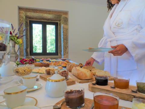 Breakfast, Continental breakfast