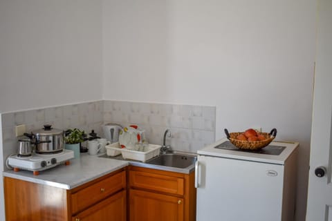 Coffee/tea facilities, View (from property/room), Kitchen or kitchenette