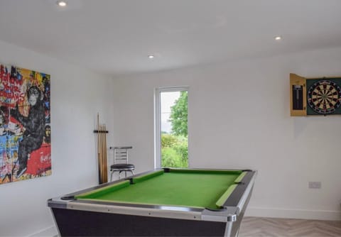 5 Bed cottage with Hot tub House in Scotland