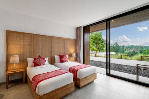 Bed, Natural landscape, TV and multimedia, Bedroom, air conditioner