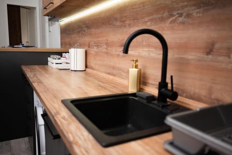 Coffee/tea facilities, kitchen