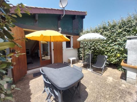 Property building, Inner courtyard view