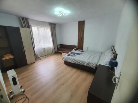 Тих двустаен самостоятелен апартамент с двор,до площада на Сандански Apartment in Blagoevgrad Province