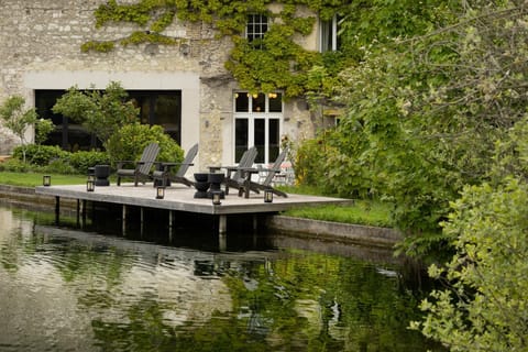 Property building, Garden, Garden view, Lake view