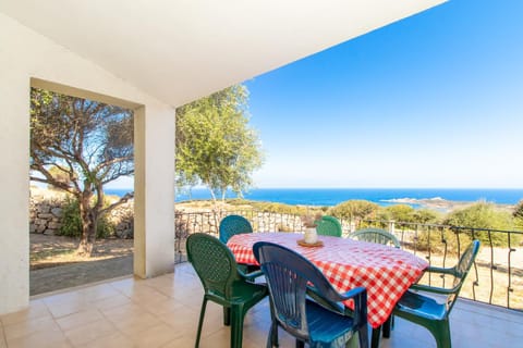 Property building, Balcony/Terrace, Living room
