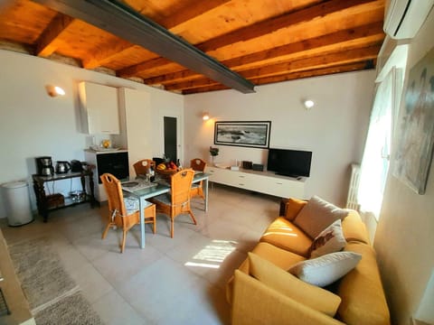 Les Amis Apartment in Province of Brescia
