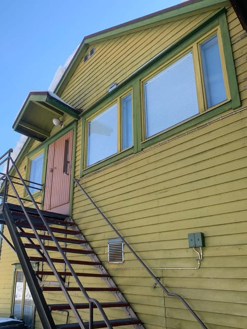 Property building, Facade/entrance