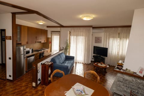 Food close-up, Balcony/Terrace, Other, kitchen, air conditioner