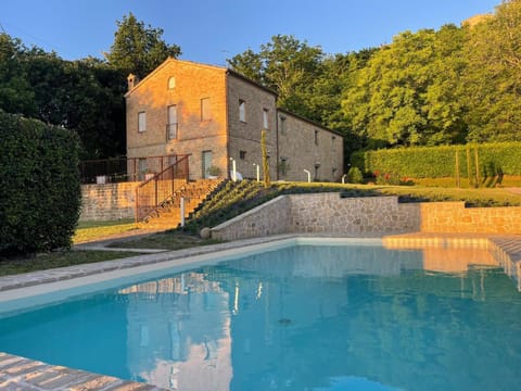 Property building, Swimming pool, Swimming pool