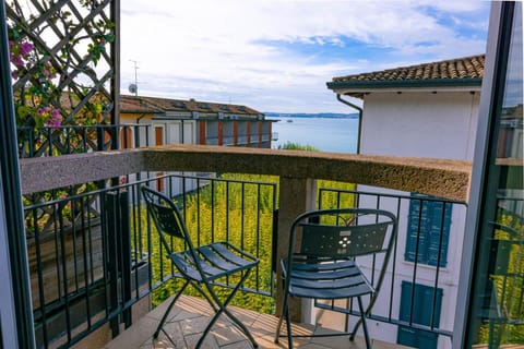 Spring, Balcony/Terrace, Balcony/Terrace, Lake view, Lake view, Sea view, Sea view