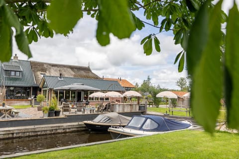 Property building, Lake view