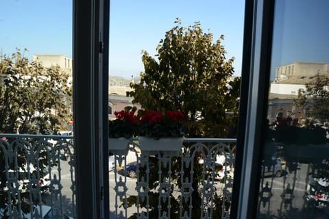 Spring, Day, View (from property/room), Balcony/Terrace, Garden view