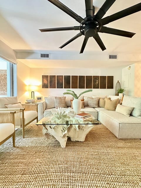 Villa Valbuena Palm Oasis In-Laws Quarters 4-Story Unit With Rooftop Retreat Apartment in Key Largo