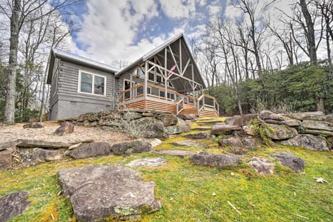 Ideal for Families! Lake Toxaway Getaway with Deck House in Gloucester