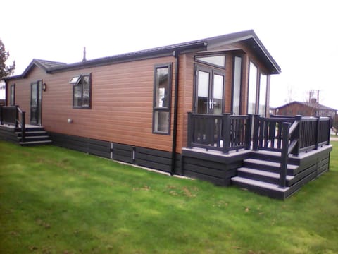 Meadow view country lodge great views on lovely small select park House in Borough of Harrogate