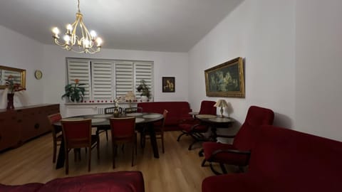 Living room, Seating area, Dining area, Bedroom