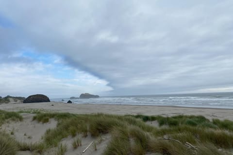 Ocean Song House in Oregon