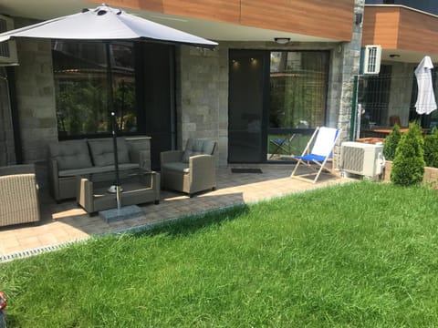 Patio, Garden