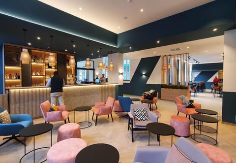 Lounge or bar
