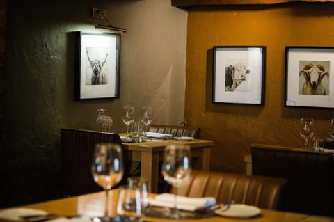 the hammer and pincers Hotel in Charnwood