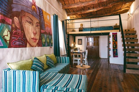 Living room, Photo of the whole room