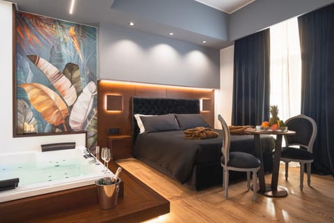 Bed, Living room, Photo of the whole room, Bedroom