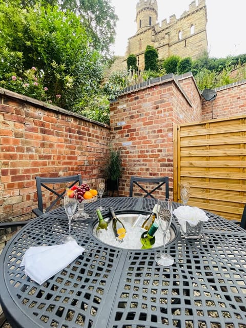 Patio, Landmark view