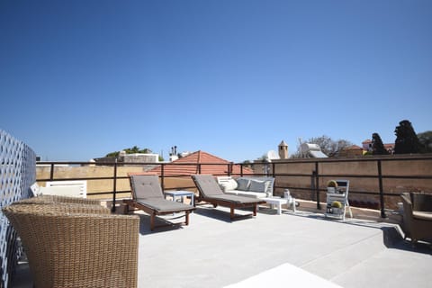 Balcony/Terrace, City view