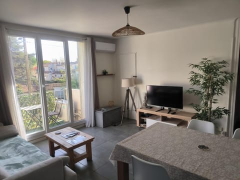 Les Tamaris Apartment in Arles