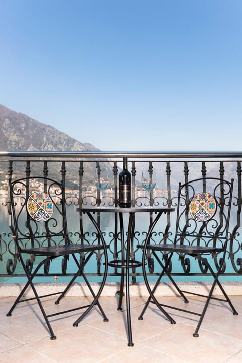 Promenade Rose Apartment in Dobrota